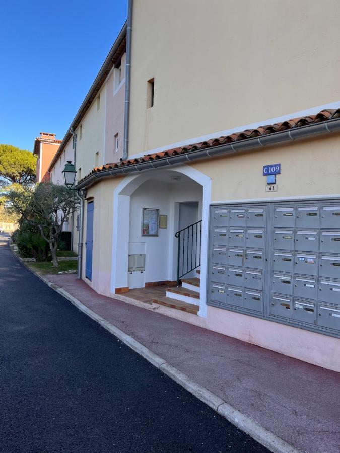 Apartamento Coup De Coeur Grimaud Exterior foto